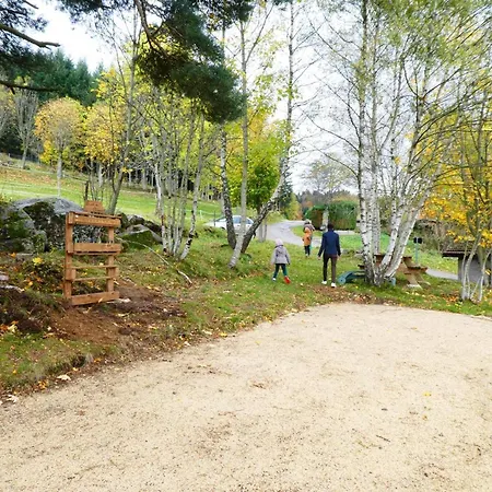 Casa de Férias Rural Avec Cheminee, Salle De Jeux, Espace Teletravail Et Acces Direct Aux Sentiers De Randonnee - Fr-1-496-127 *