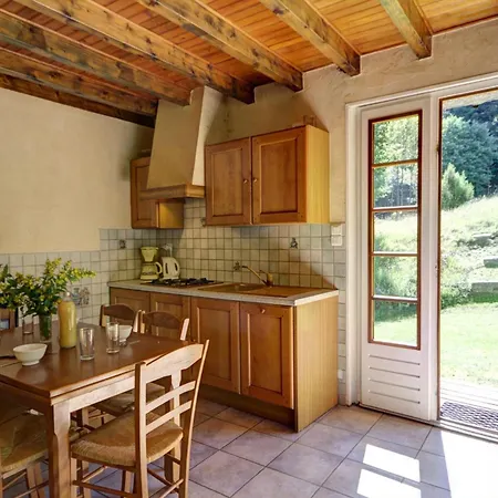 Rural Avec Cheminee, Salle De Jeux, Espace Teletravail Et Acces Direct Aux Sentiers De Randonnee - Fr-1-496-127 * La Versanne