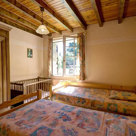 Casa de Férias Rural Avec Cheminee, Salle De Jeux, Espace Teletravail Et Acces Direct Aux Sentiers De Randonnee - Fr-1-496-127 La Versanne